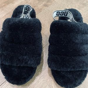 Ugg Fluff Yeah slipper size 7